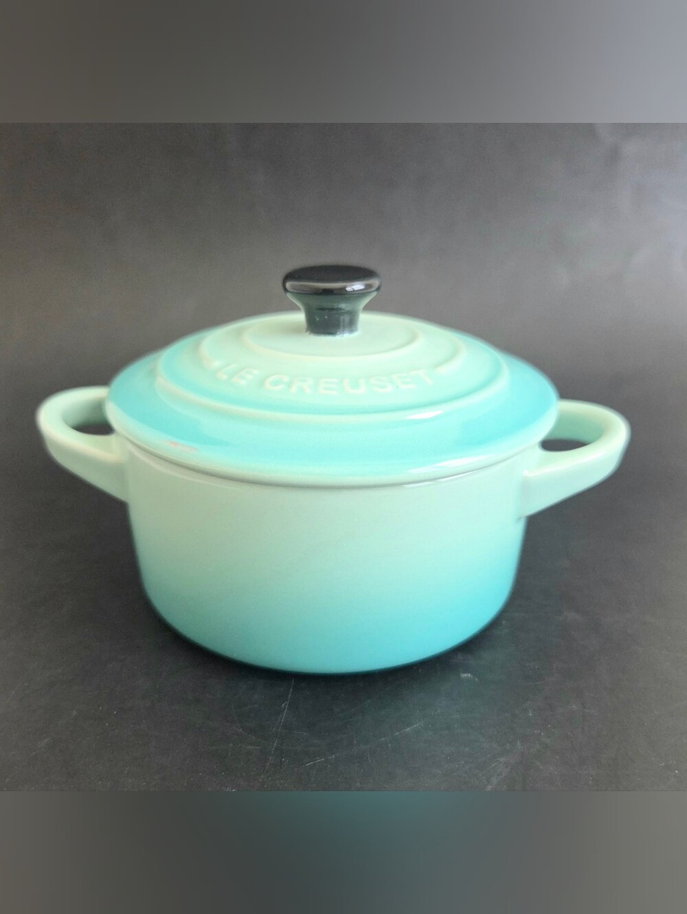 Le Creuset Stoneware Mini Round Cocotte COOL MINT 10cm 8oz Discontinued Rare